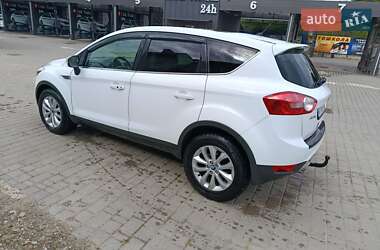 Внедорожник / Кроссовер Ford Kuga 2011 в 