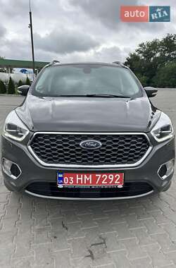 Внедорожник / Кроссовер Ford Kuga 2017 в 