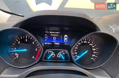 Внедорожник / Кроссовер Ford Kuga 2017 в 