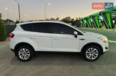 Внедорожник / Кроссовер Ford Kuga 2010 в 
