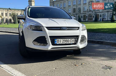 Внедорожник / Кроссовер Ford Kuga 2016 в Киеве