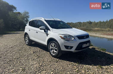 Позашляховик / Кросовер Ford Kuga 2010 в Надвірній