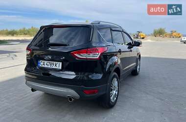 Внедорожник / Кроссовер Ford Kuga 2013 в 