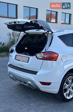 Внедорожник / Кроссовер Ford Kuga 2011 в 