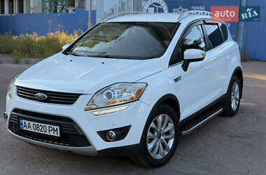 Внедорожник / Кроссовер Ford Kuga 2012 в 
