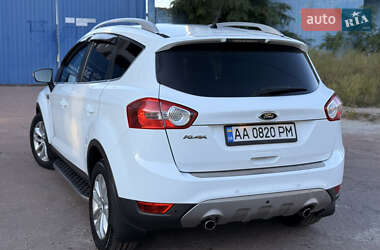 Внедорожник / Кроссовер Ford Kuga 2012 в 