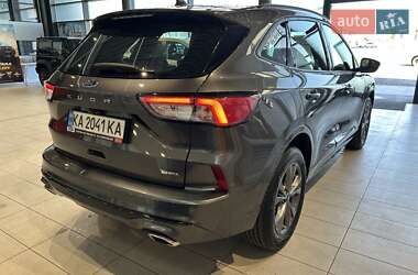 Внедорожник / Кроссовер Ford Kuga 2022 в 