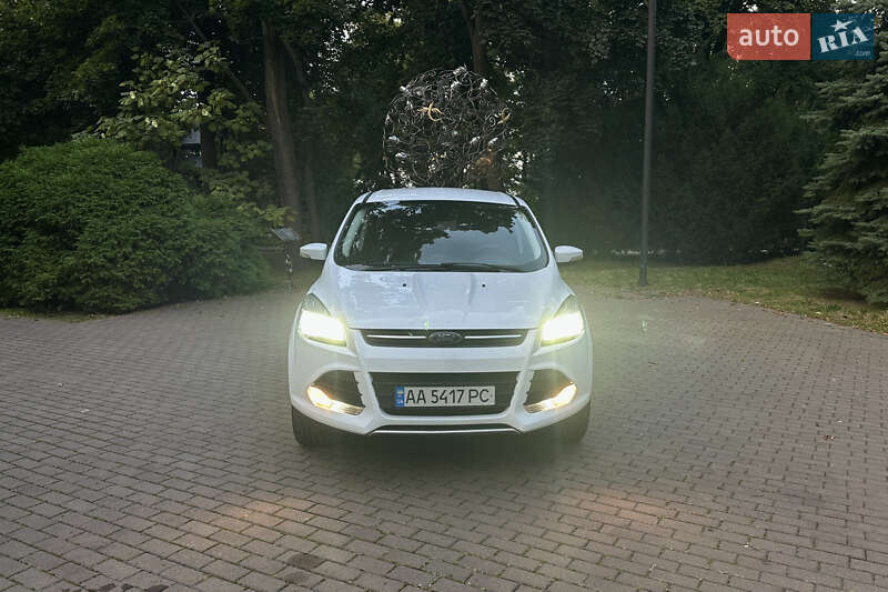 Внедорожник / Кроссовер Ford Kuga 2016 в Киеве