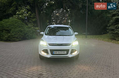 Внедорожник / Кроссовер Ford Kuga 2016 в 