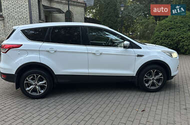 Внедорожник / Кроссовер Ford Kuga 2016 в 