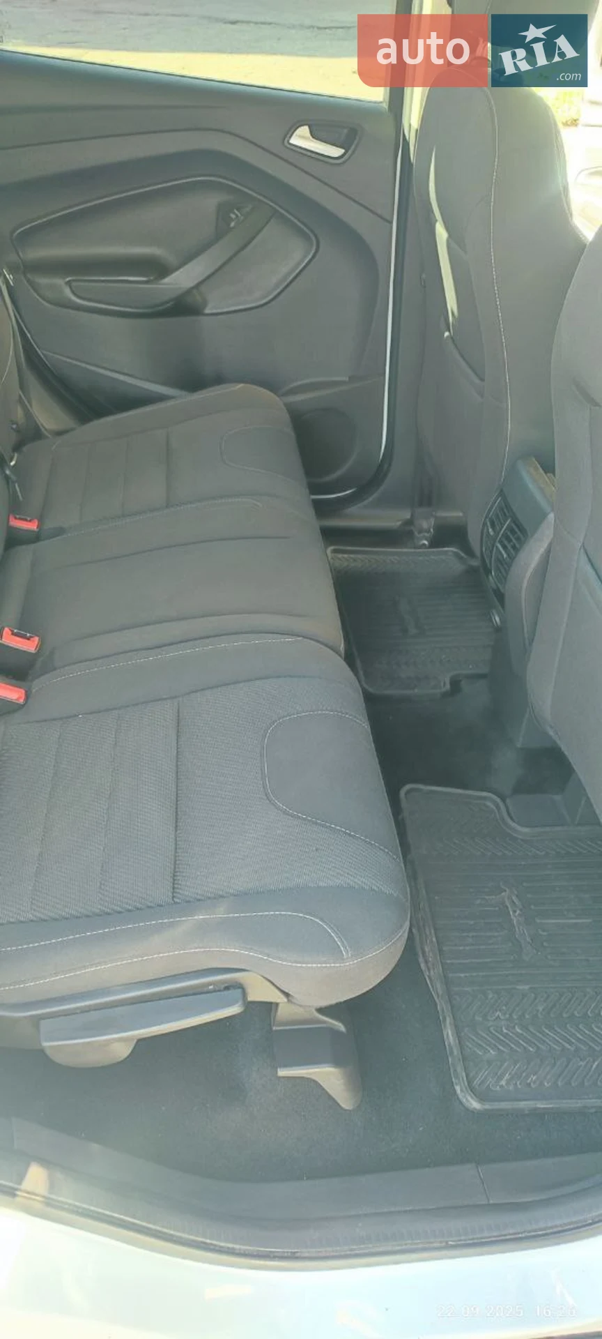 2016 Ford Kuga - мініатюра 20