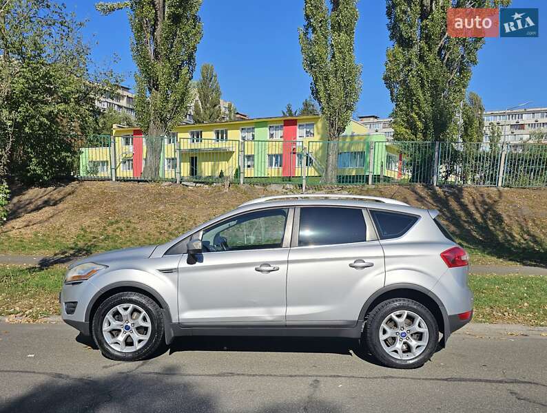 Внедорожник / Кроссовер Ford Kuga 2011 в Киеве