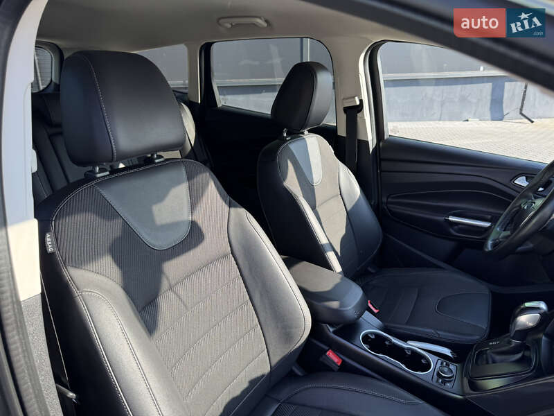 Внедорожник / Кроссовер Ford Kuga 2013 в Виннице