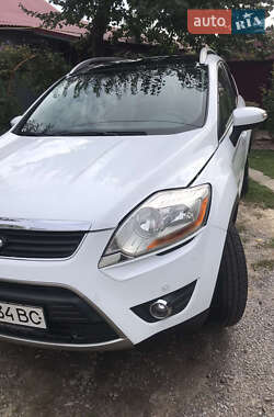 Внедорожник / Кроссовер Ford Kuga 2010 в Ровно