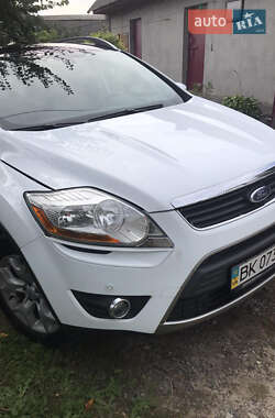 Позашляховик / Кросовер Ford Kuga 2010 в 