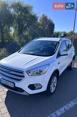 Внедорожник / Кроссовер Ford Kuga 2019 в Киеве