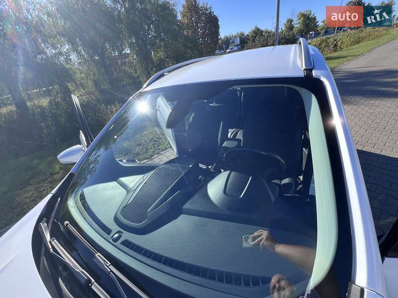 Внедорожник / Кроссовер Ford Kuga 2019 в Киеве