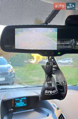 Внедорожник / Кроссовер Ford Kuga 2013 в 