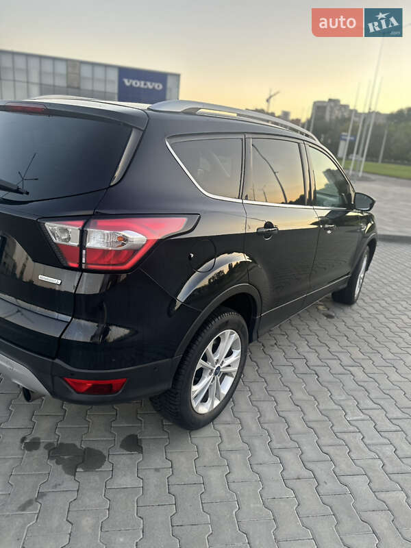 Внедорожник / Кроссовер Ford Kuga 2018 в Харькове