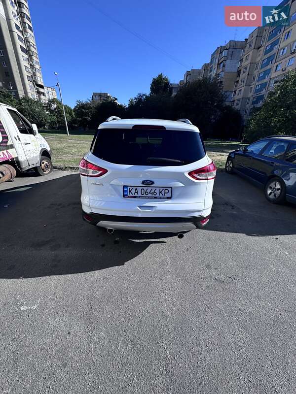 Внедорожник / Кроссовер Ford Kuga 2013 в Киеве