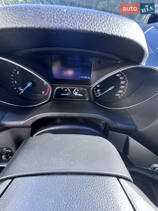 Внедорожник / Кроссовер Ford Kuga 2013 в Киеве