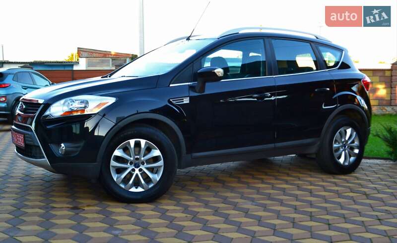 Внедорожник / Кроссовер Ford Kuga 2009 в Сарнах