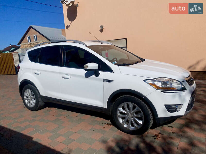 Внедорожник / Кроссовер Ford Kuga 2009 в Новом Роздоле
