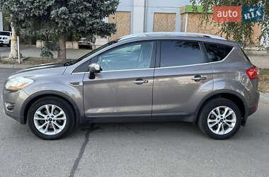 Внедорожник / Кроссовер Ford Kuga 2012 в 