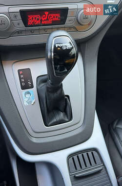 Внедорожник / Кроссовер Ford Kuga 2012 в 