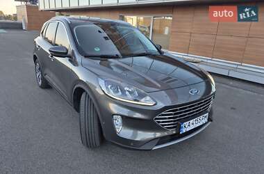 Внедорожник / Кроссовер Ford Kuga 2022 в 