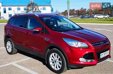 Внедорожник / Кроссовер Ford Kuga 2016 в 