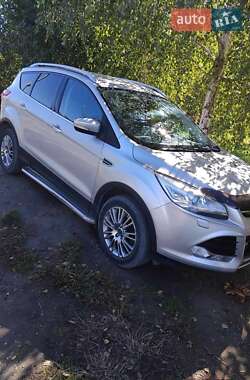 Внедорожник / Кроссовер Ford Kuga 2013 в 