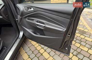 Внедорожник / Кроссовер Ford Kuga 2019 в 