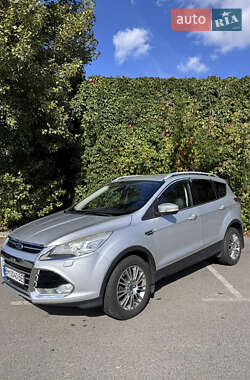 Внедорожник / Кроссовер Ford Kuga 2013 в 