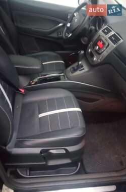 Внедорожник / Кроссовер Ford Kuga 2010 в 