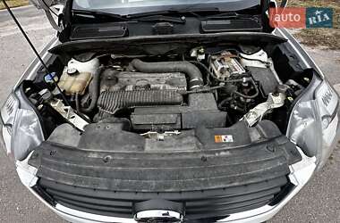 Внедорожник / Кроссовер Ford Kuga 2012 в 