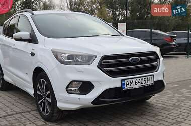 Внедорожник / Кроссовер Ford Kuga 2017 в 