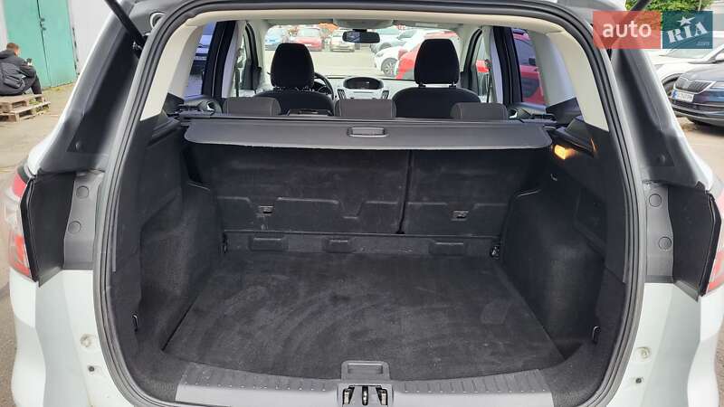 Внедорожник / Кроссовер Ford Kuga 2017 в Киеве