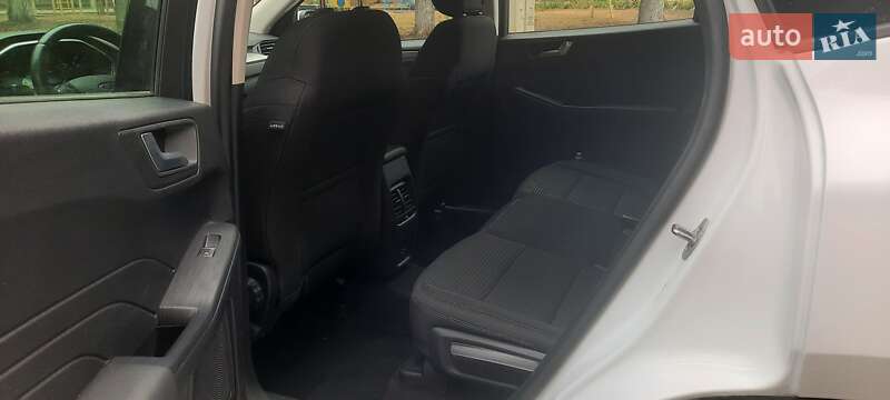 Внедорожник / Кроссовер Ford Kuga 2021 в Харькове