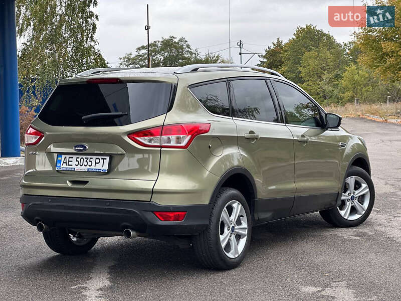 Внедорожник / Кроссовер Ford Kuga 2013 в Днепре