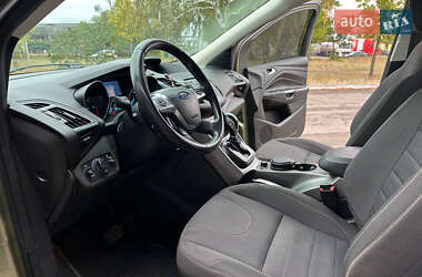 Внедорожник / Кроссовер Ford Kuga 2013 в 