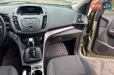 Внедорожник / Кроссовер Ford Kuga 2013 в 