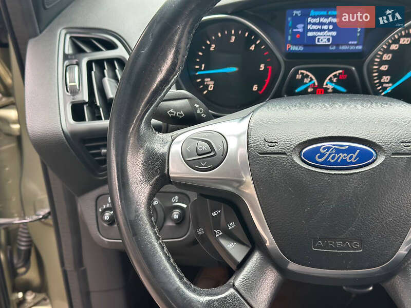 Внедорожник / Кроссовер Ford Kuga 2013 в Днепре