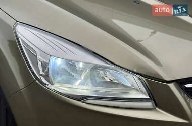 Внедорожник / Кроссовер Ford Kuga 2013 в 