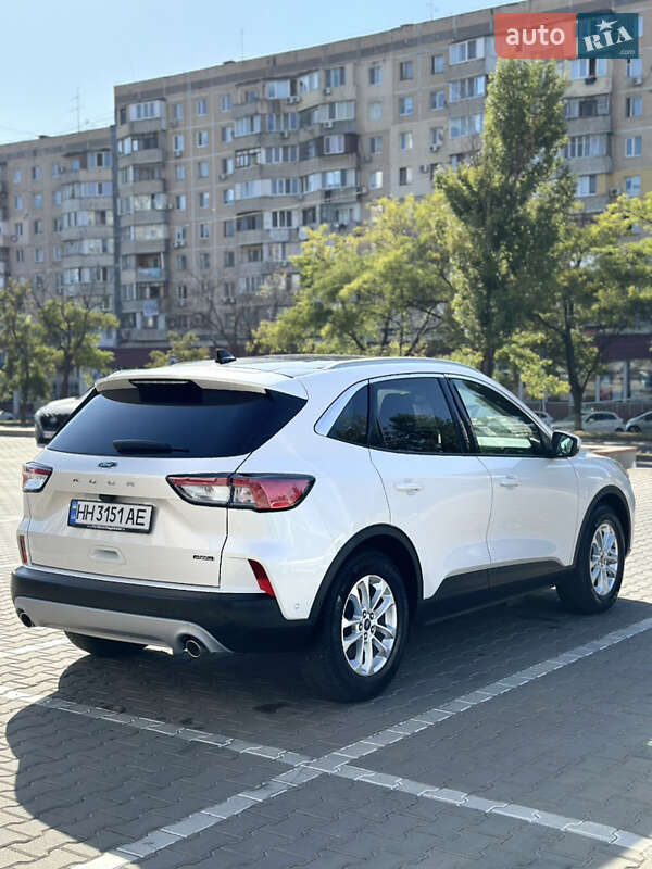 Внедорожник / Кроссовер Ford Kuga 2021 в Одессе