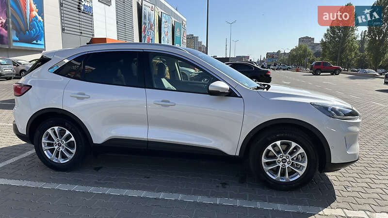 Внедорожник / Кроссовер Ford Kuga 2021 в Одессе