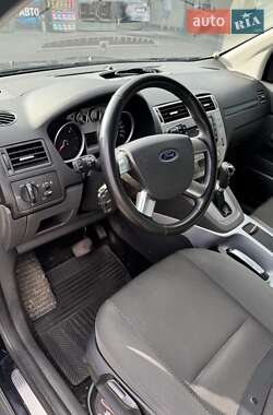 Внедорожник / Кроссовер Ford Kuga 2012 в 