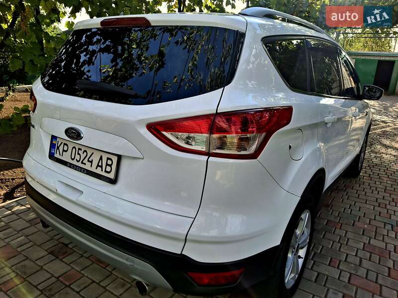 Внедорожник / Кроссовер Ford Kuga 2013 в Днепре