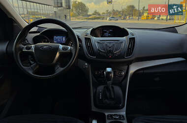 Внедорожник / Кроссовер Ford Kuga 2014 в 