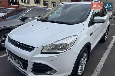 Внедорожник / Кроссовер Ford Kuga 2016 в 